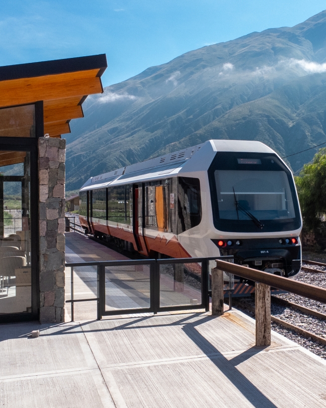 NUEVO TREN SOLAR DE LA QUEBRADA